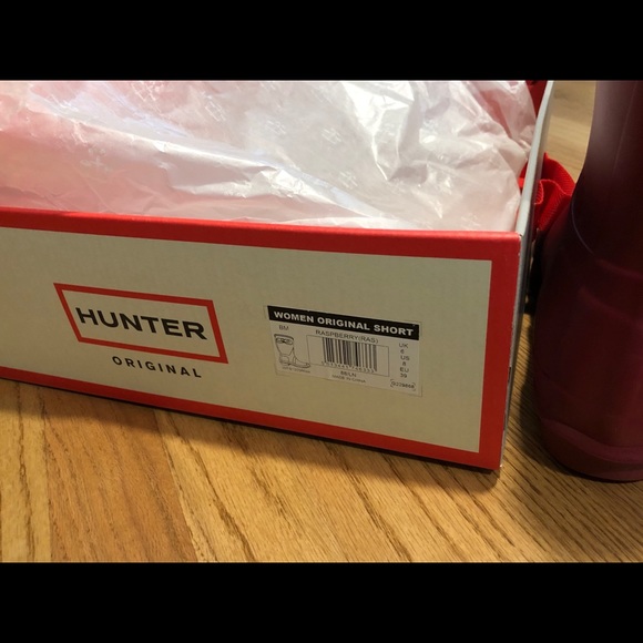 SOLD! Hunter Original Short Matte Boots - Picture 4 of 5